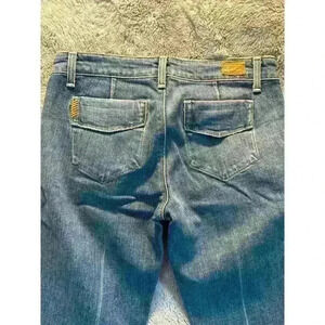 Paige cropped Jean with flap back pockets - size 26